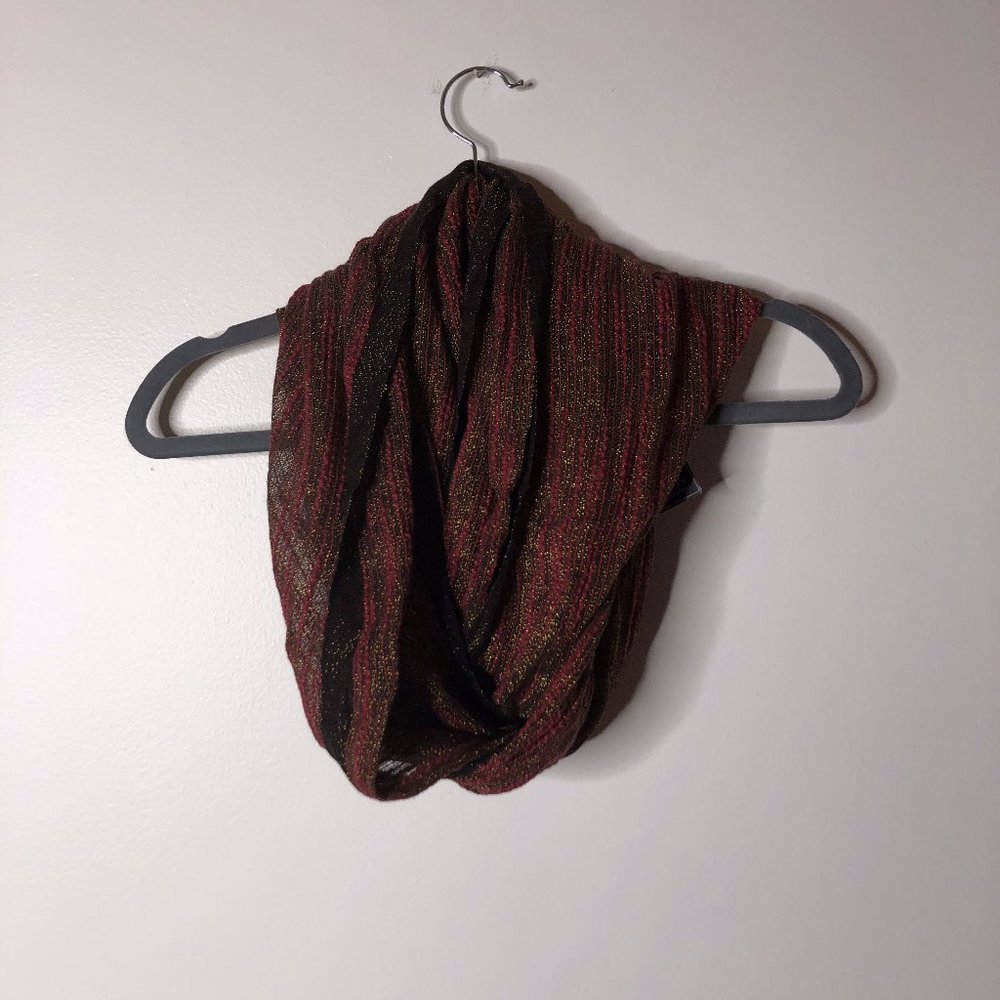 Anna & Ava NWT Red Glitter Infinity Scarf 33x20